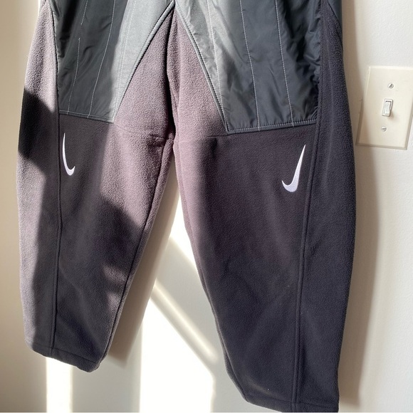 Nike Women’s Pinstripe Black Thermal Joggers – Size Small very warm and soft - Picture 8 of 15